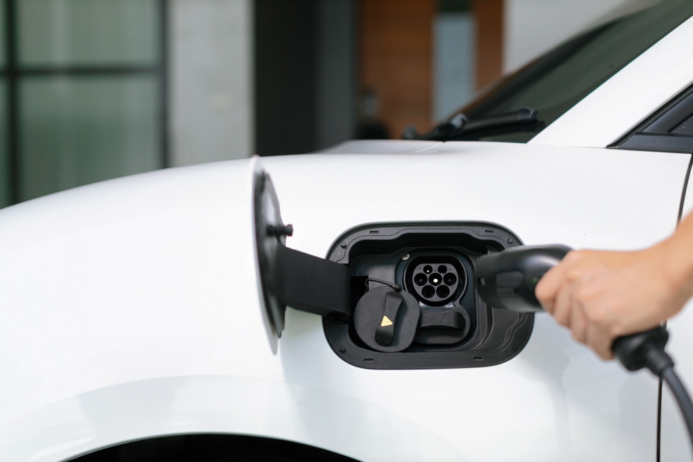 The Benefits of Having an EV Charger at Your Home